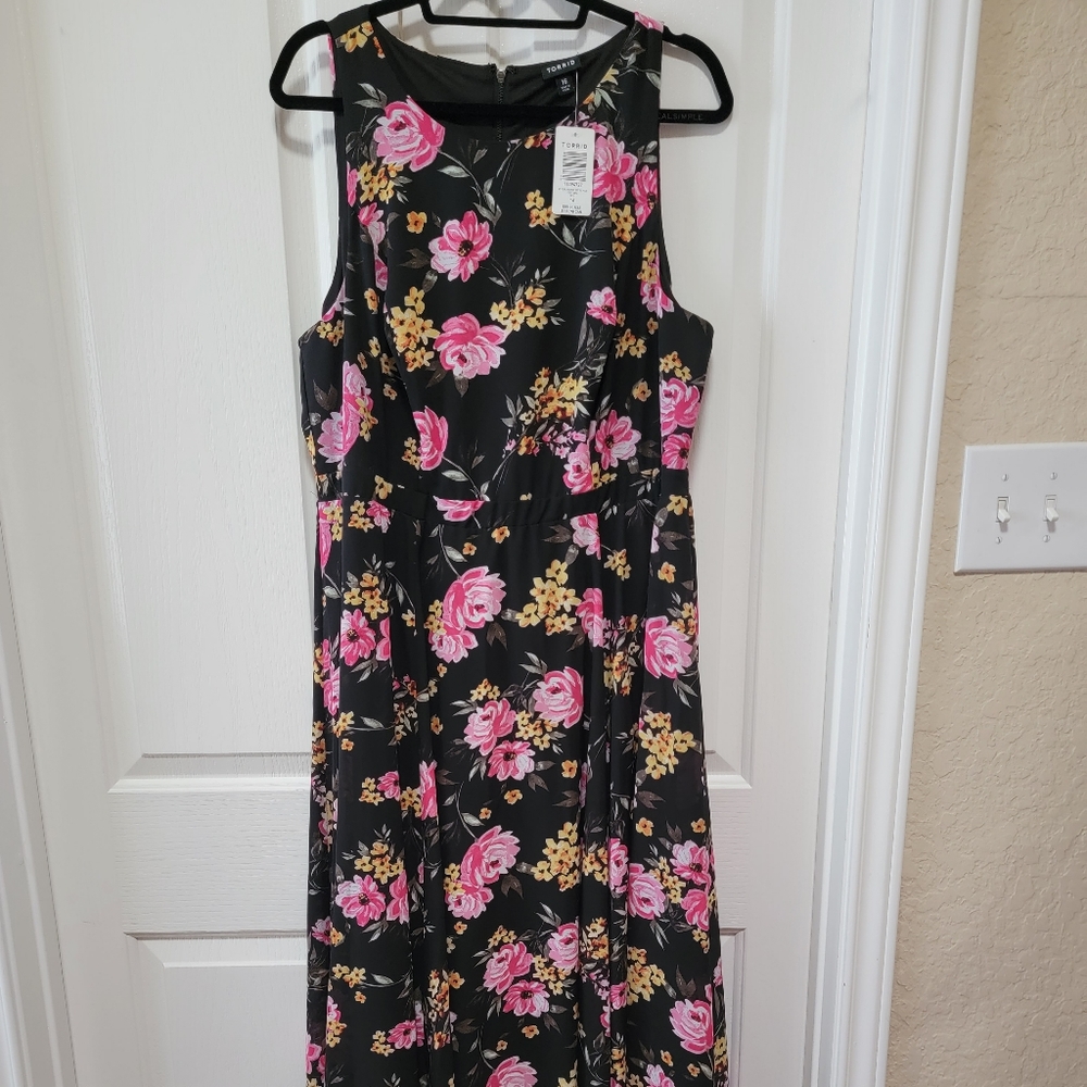 Torrid Black Floral Georgette Maxi Dress NWT